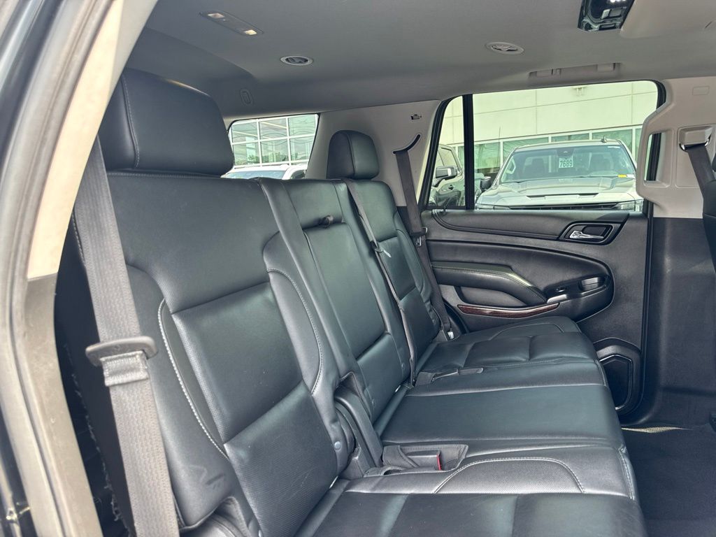Used 2020 Black GMC SLT image 19
