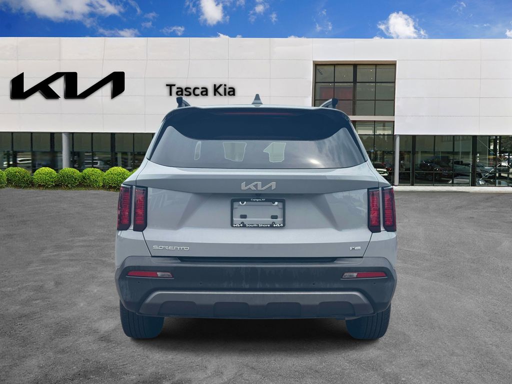 Used 2023 Gray Kia X-Line S image 5