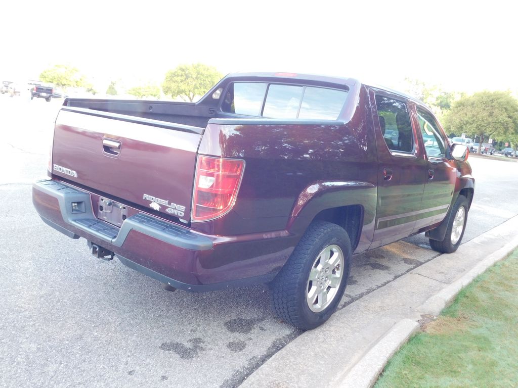 Thumbnail: 2011 Honda Ridgeline - 4