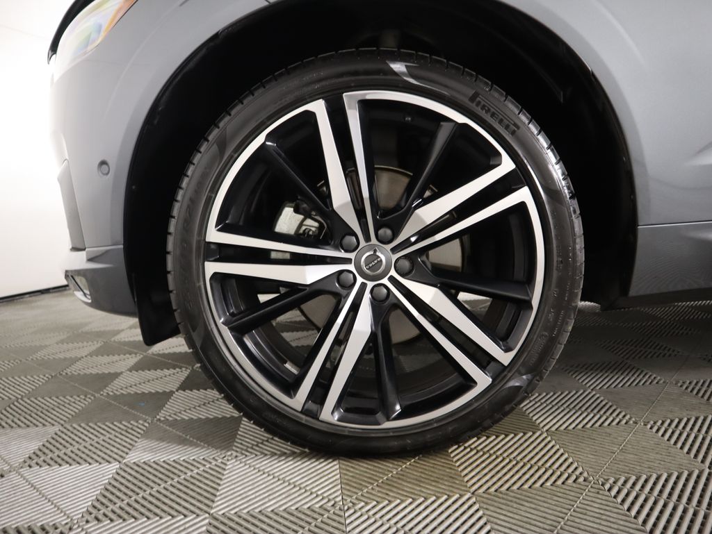 Thumbnail: 2019 Volvo XC60 - 30