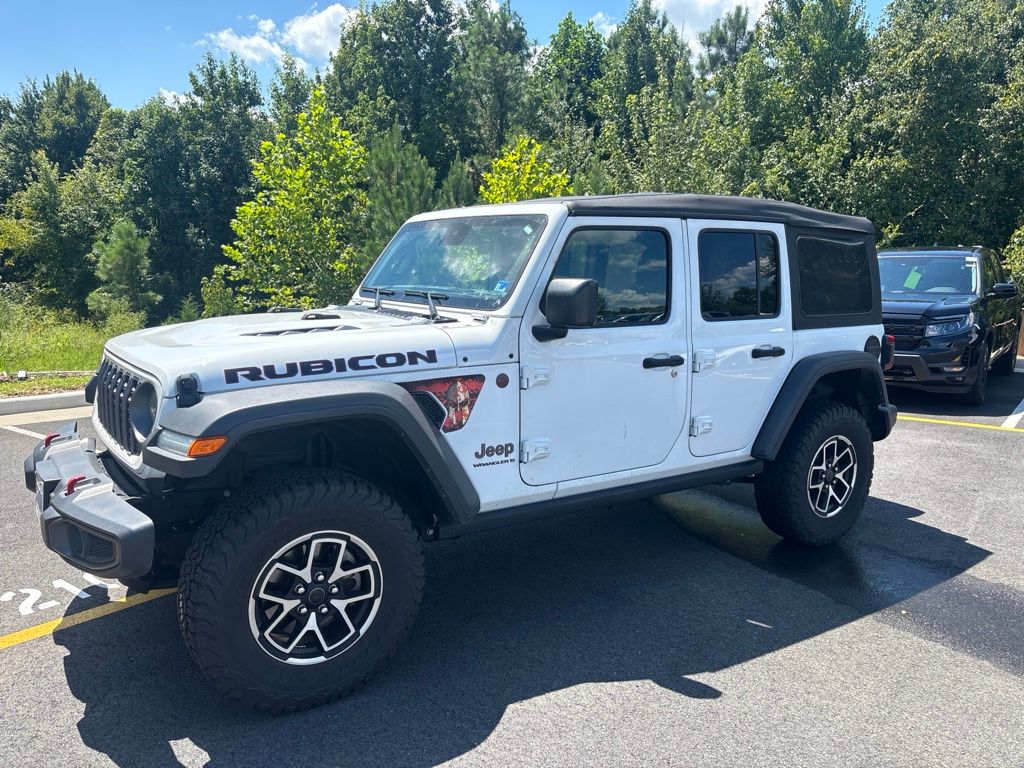 Bright White Clearcoat 2025 Jeep Wrangler SUV / Crossover Four-Wheel Drive 6-Speed Manual