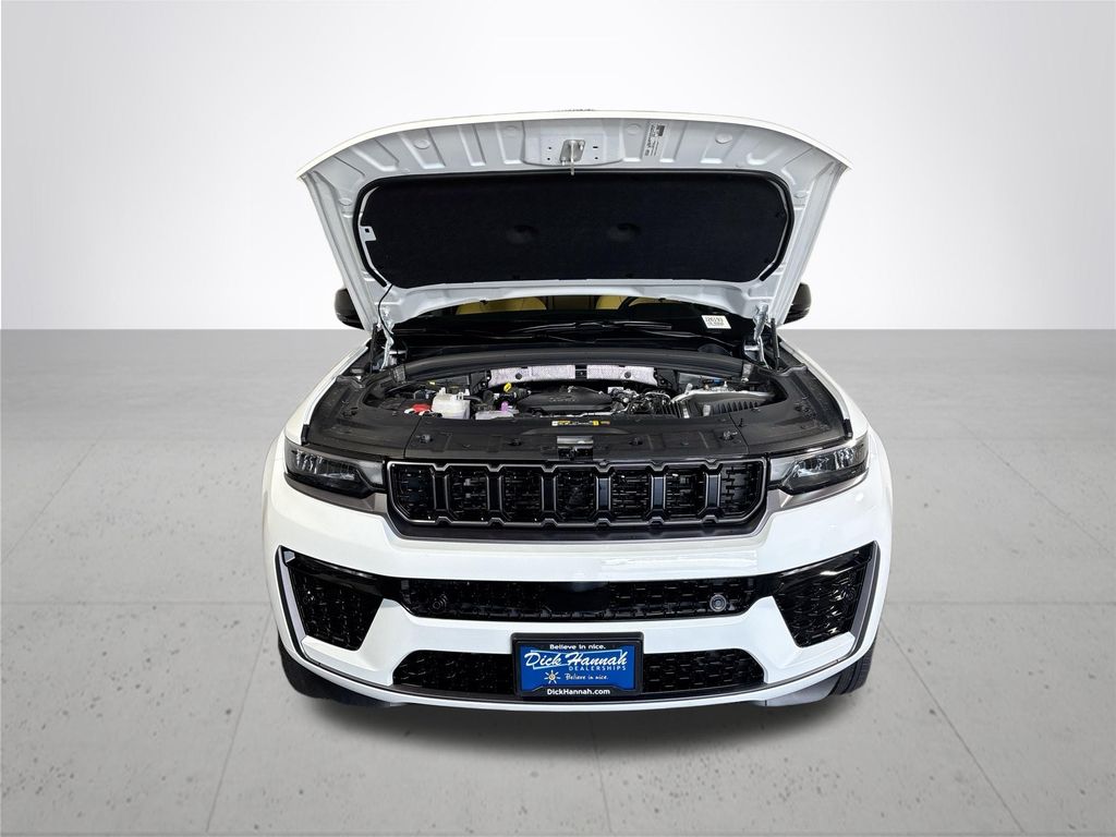 2026 Jeep Grand Cherokee Summit