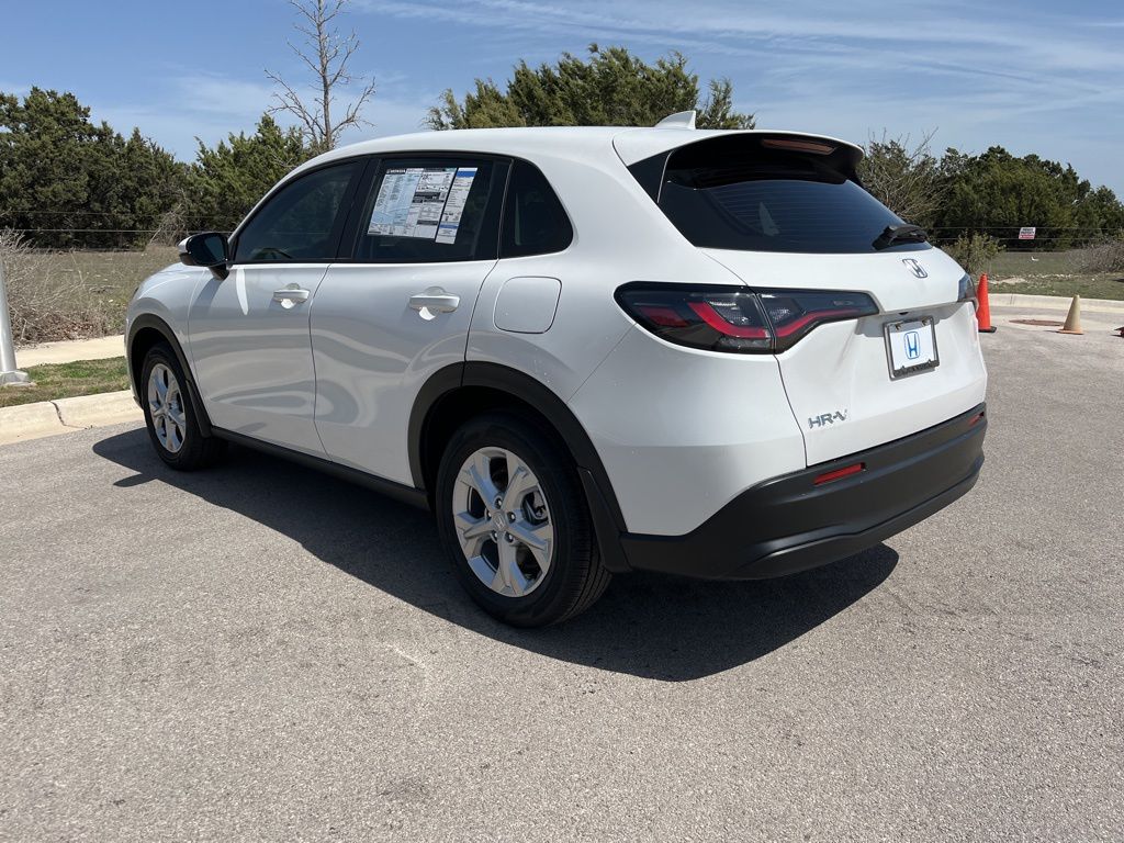 2025 Honda HR-V LX 5