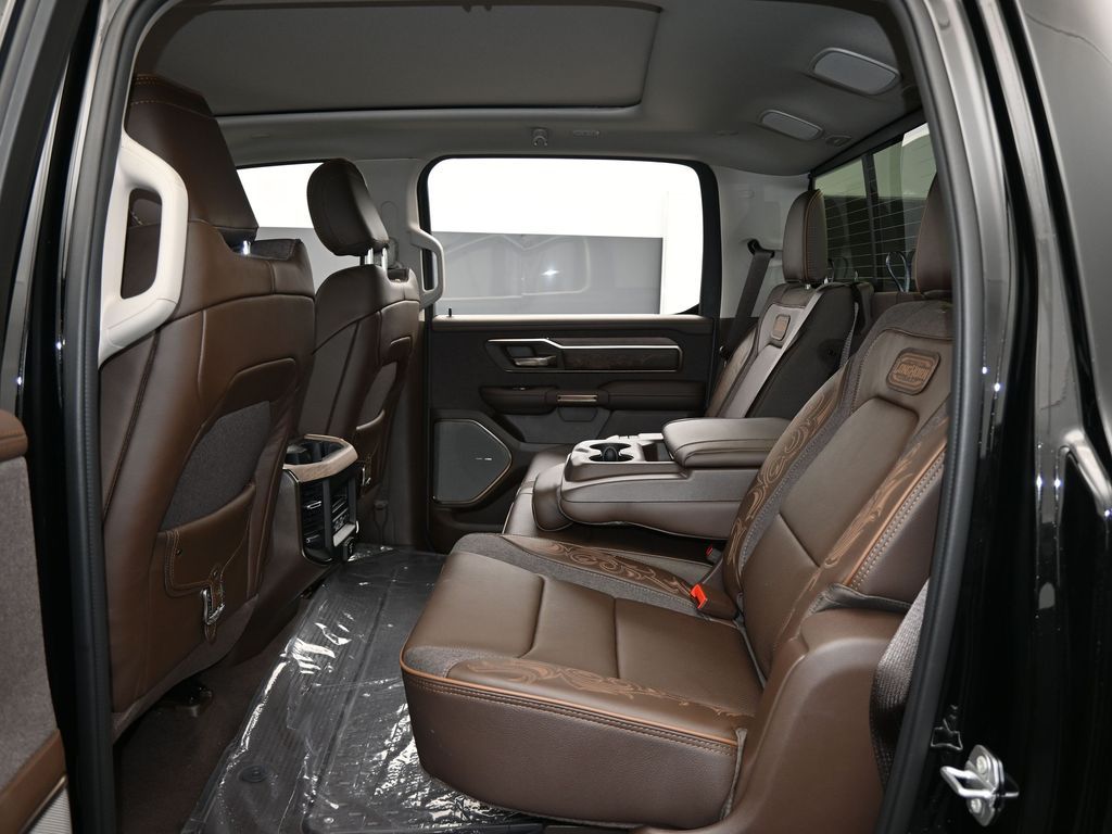 New 2026 Diamond Black Crystal Pearlcoat Ram Limited image 31