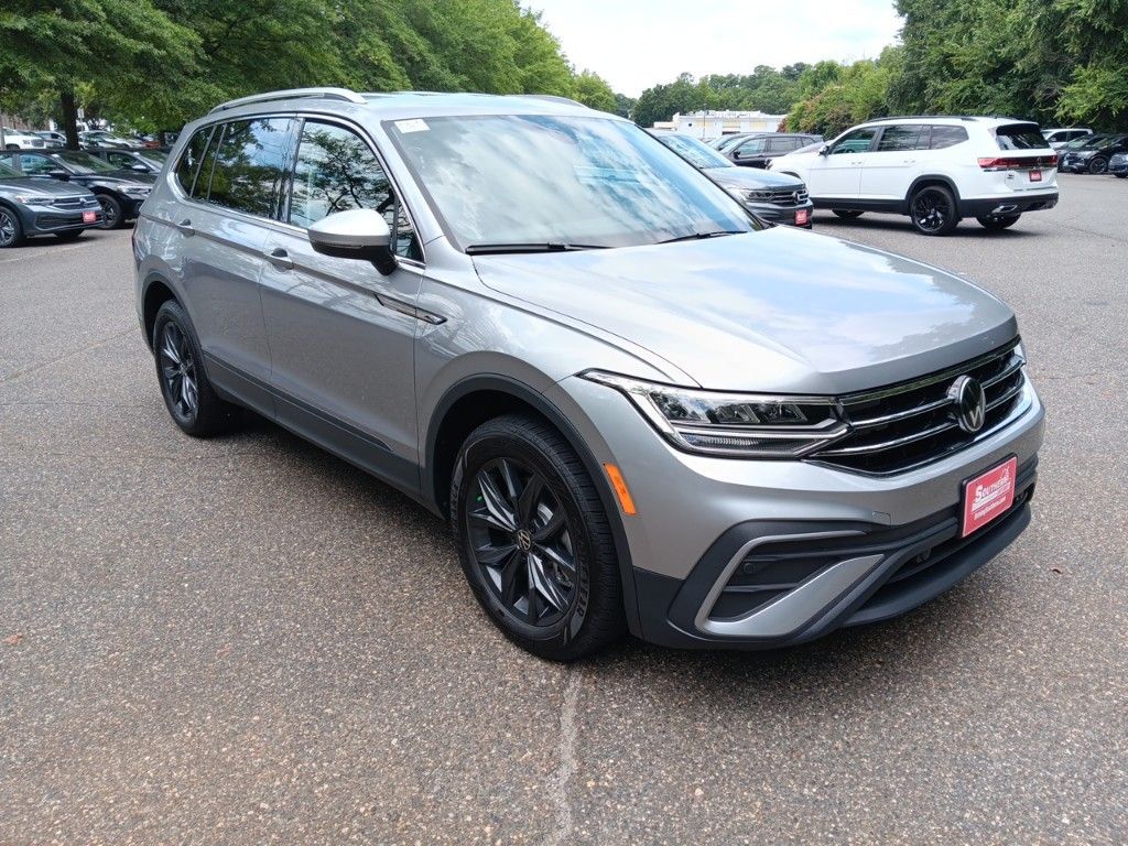 2024 Volkswagen Tiguan 2.0T SE 7