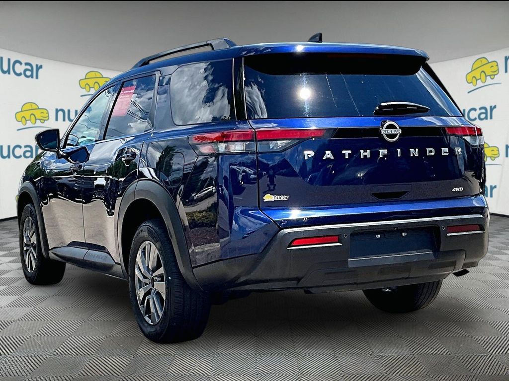 2025 Nissan Pathfinder — photo 4