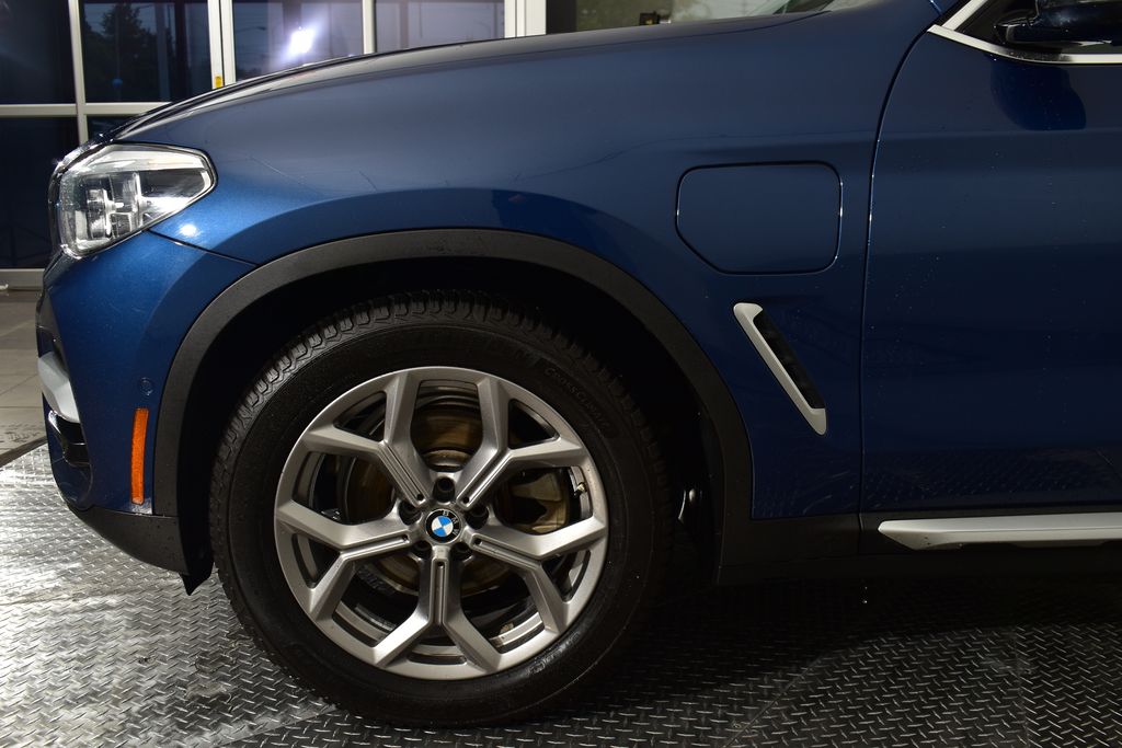 2021 BMW X3 xDrive30e 9