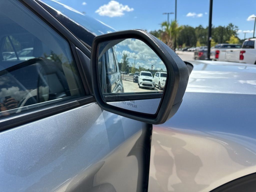 2024 Silver Metallic Ford Explorer XLT RWD SUV