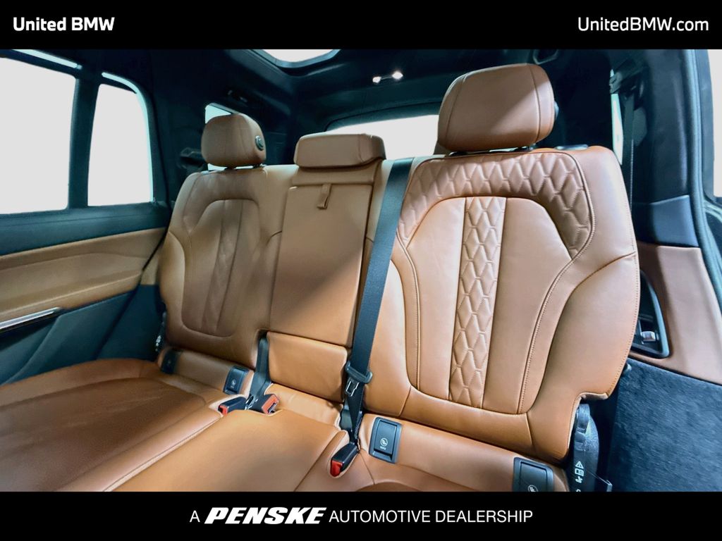 Thumbnail: 2027 BMW X7 - 20