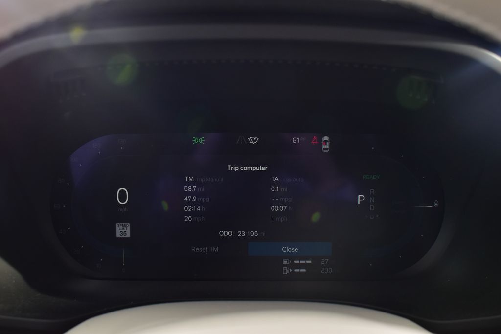 Thumbnail: 2023 Volvo XC60 - 13