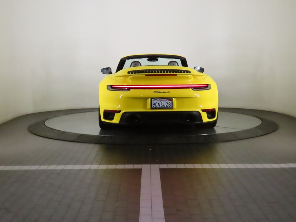 Thumbnail: 2023 Porsche 911 - 14