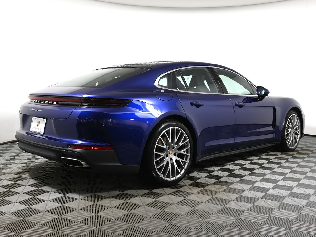 2024 Porsche Panamera  7