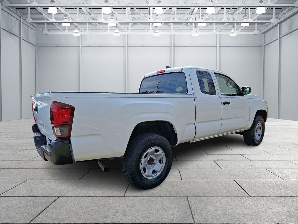 2022 Toyota Tacoma SR 4