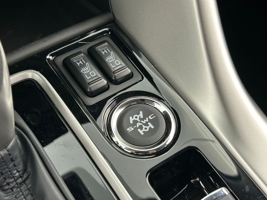 New 2026 Blue Metallic Mitsubishi SE image 33