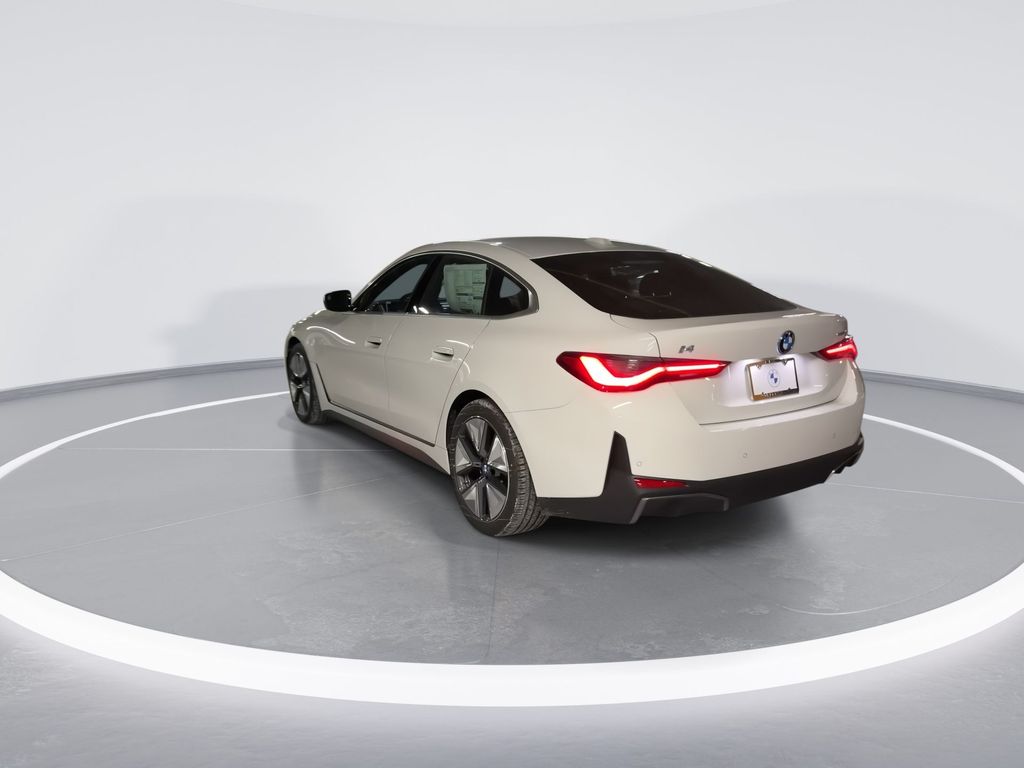 2025 BMW i4 xDrive40 6