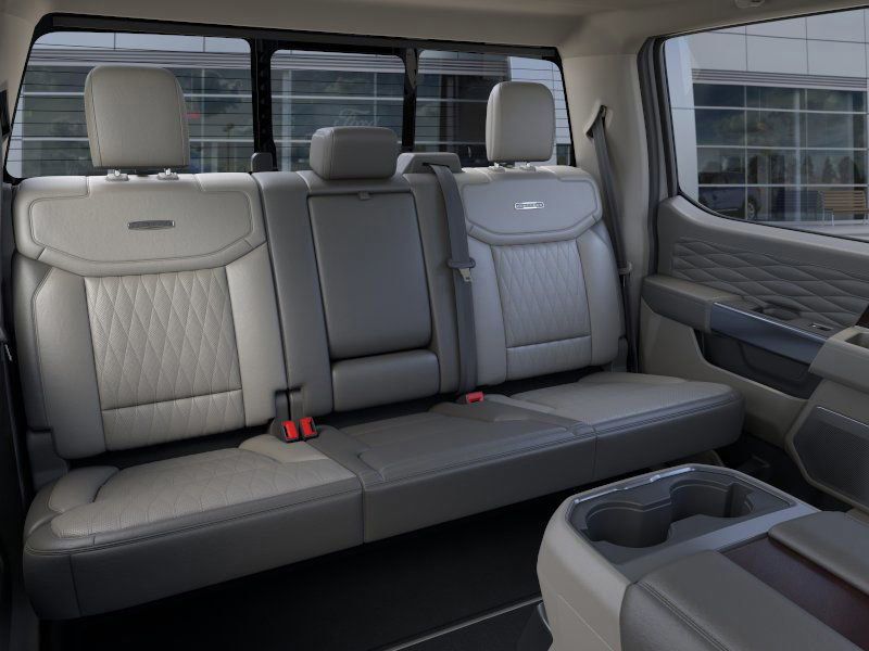 2025 Ford F-450 Super Duty Platinum