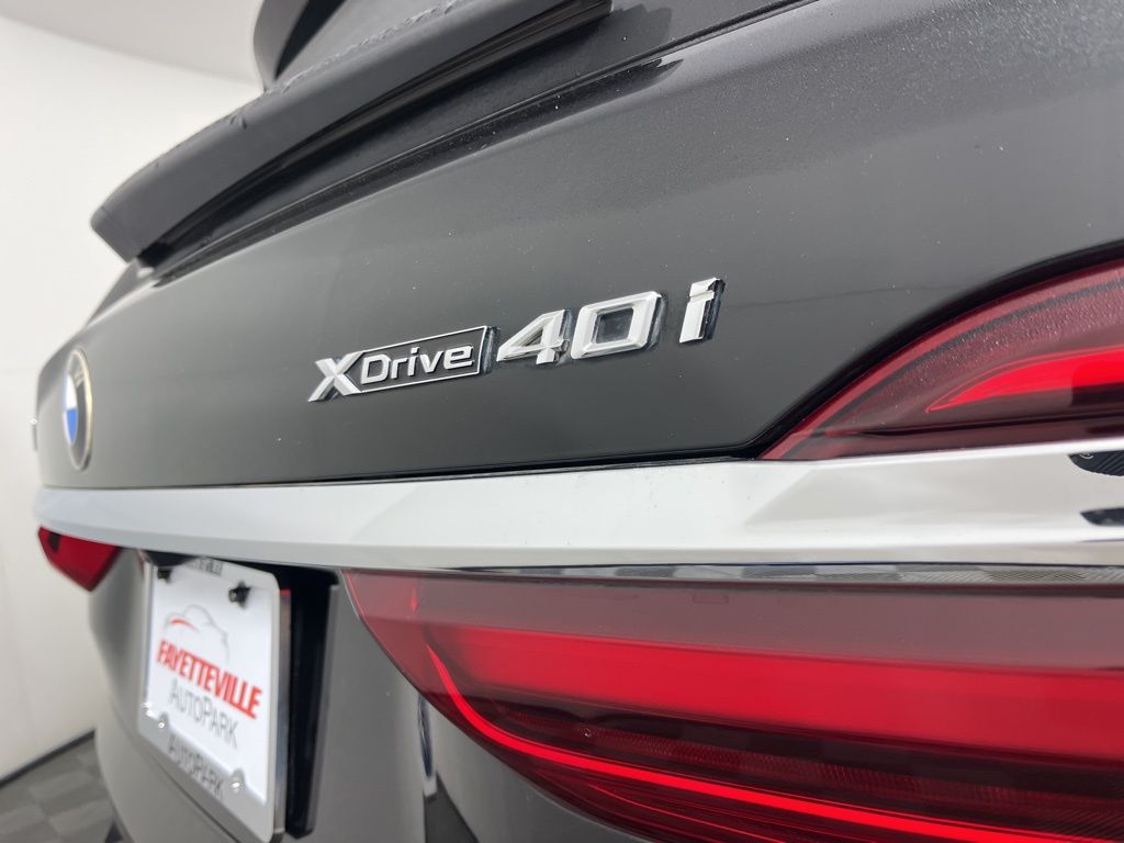 Thumbnail: 2022 BMW X7 - 4
