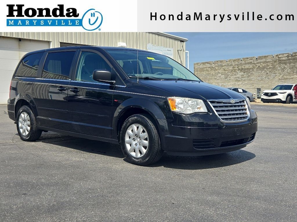 2010 Chrysler Town & Country LX FWD