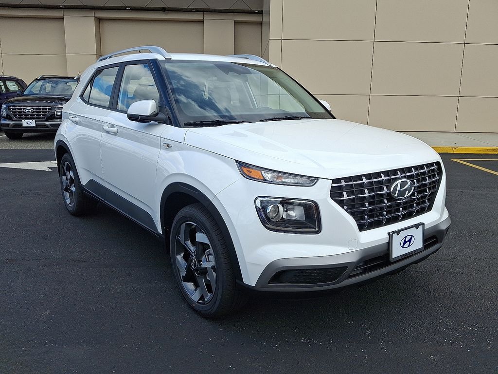 Thumbnail: 2025 Hyundai Venue - 2