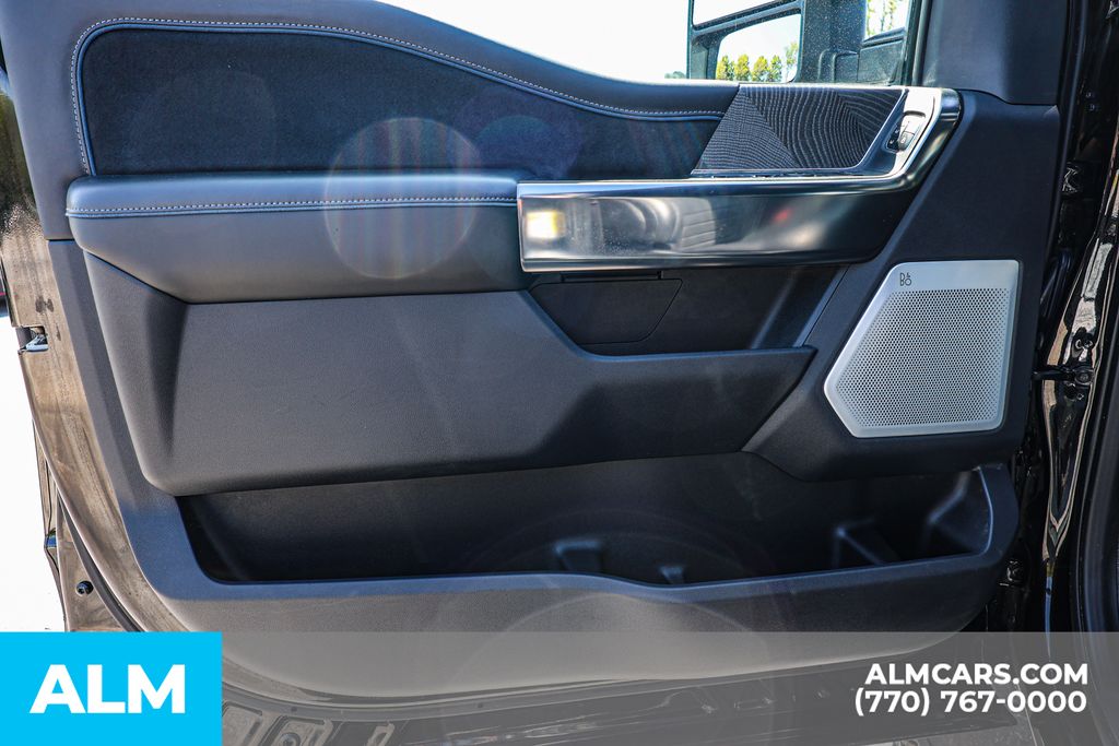 Used 2025 Black Ford Platinum image 48