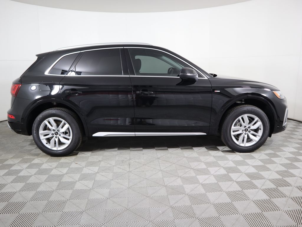 2024 Audi Q5 e Premium 5