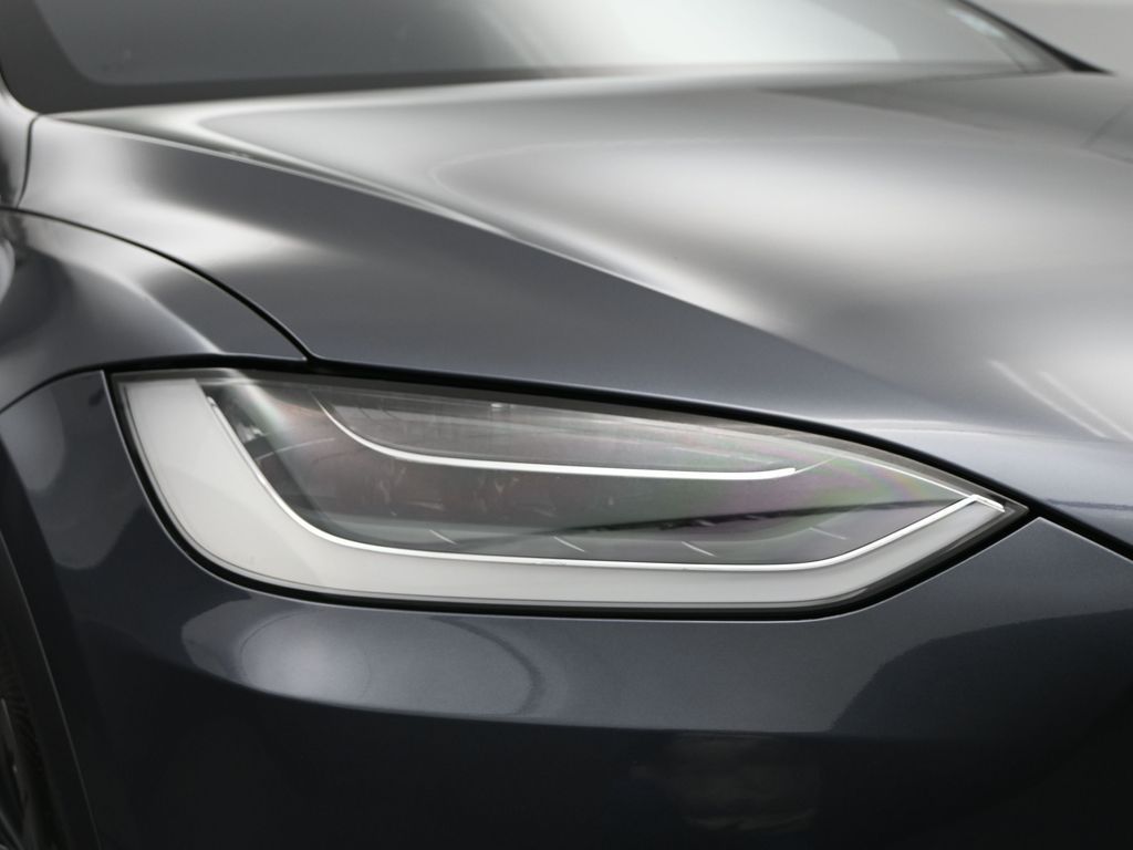 2022 Tesla Model X Plaid