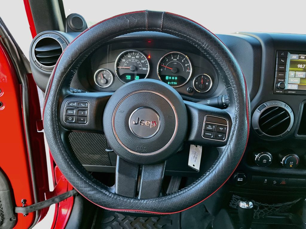 Used 2014 Red Jeep Sport image 10