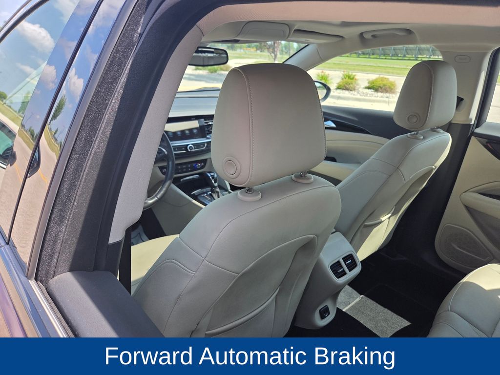 2018 Buick Regal Sportback Essence