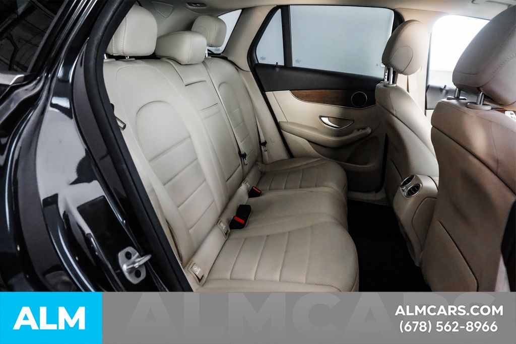 Used 2022 Gray Mercedes-Benz GLC 300 image 20