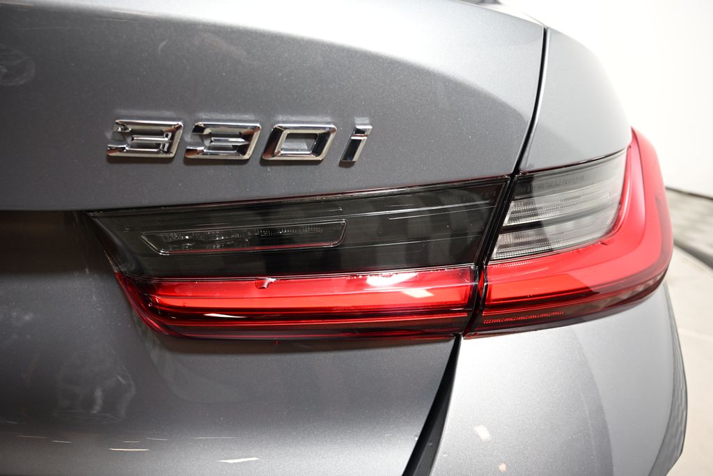 Thumbnail: 2025 BMW 3 Series - 11