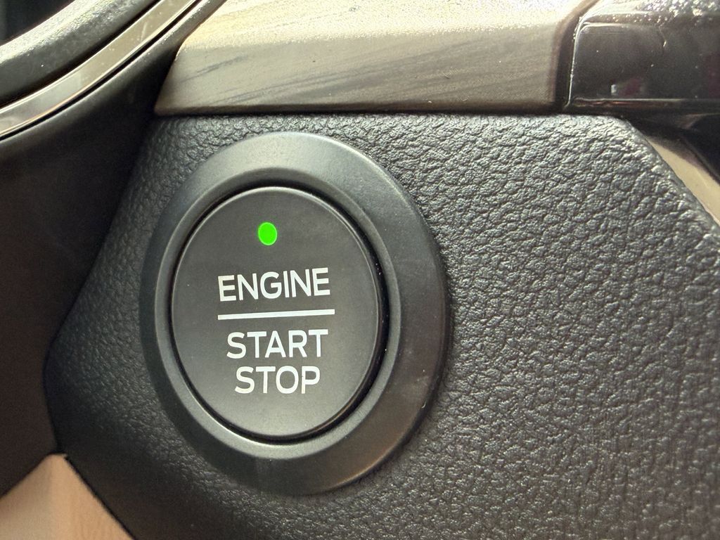 used 2020 Ford Escape Hybrid car, priced at $19,992