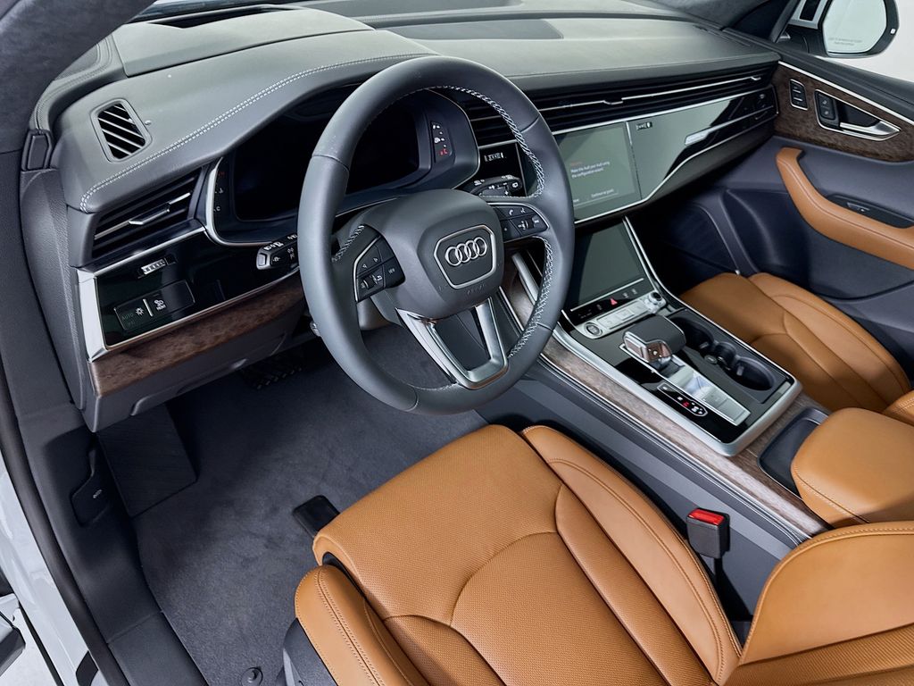Thumbnail: 2026 Audi Q8 - 10