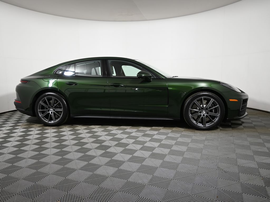 Thumbnail: 2026 Porsche Panamera - 8
