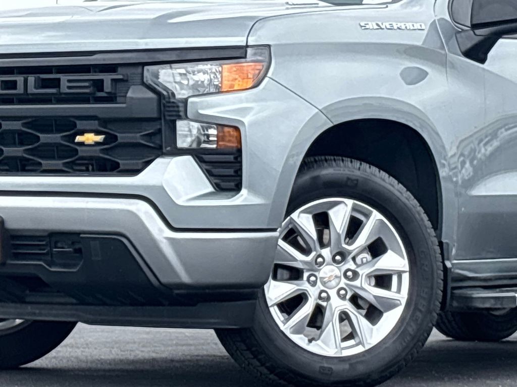 Used Car 2024 Chevrolet Silverado 1500  Custom For Sale Under $40,000 In Austin, Texas