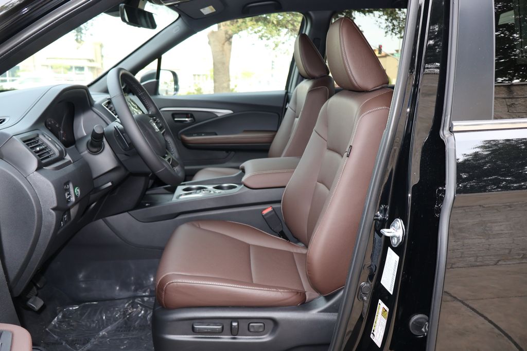 Thumbnail: 2025 Honda Ridgeline - 9