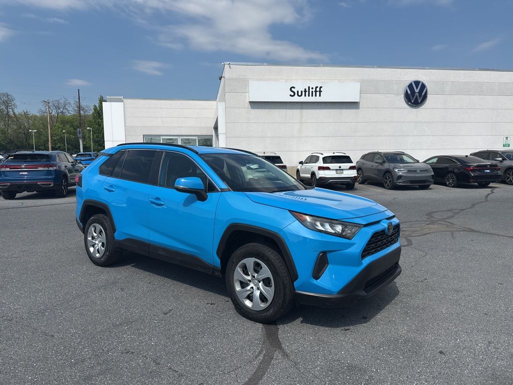 2019 Toyota RAV4 LE - 0