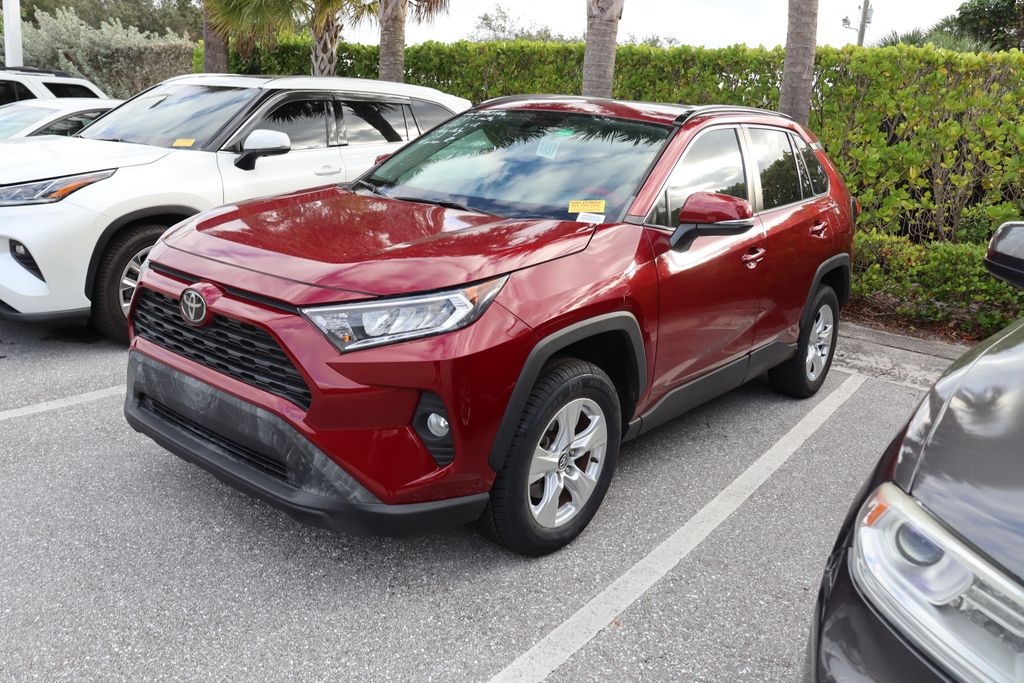 2020 Toyota RAV4 XLE -
                West Palm Beach, FL