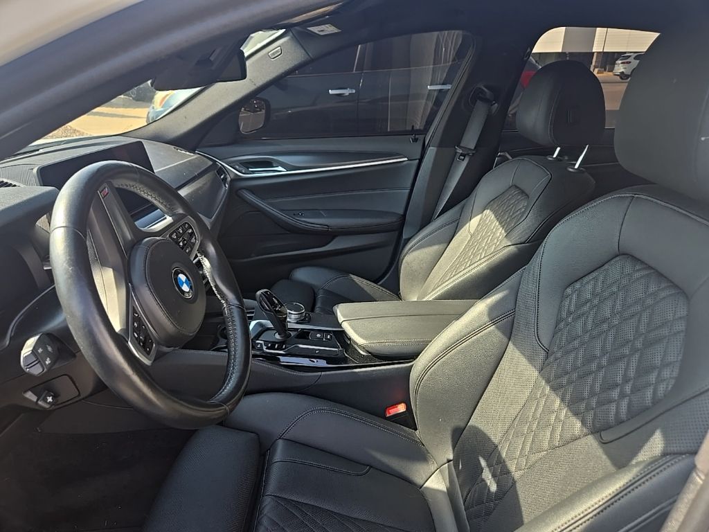 Used 2022 White BMW 530i image 5