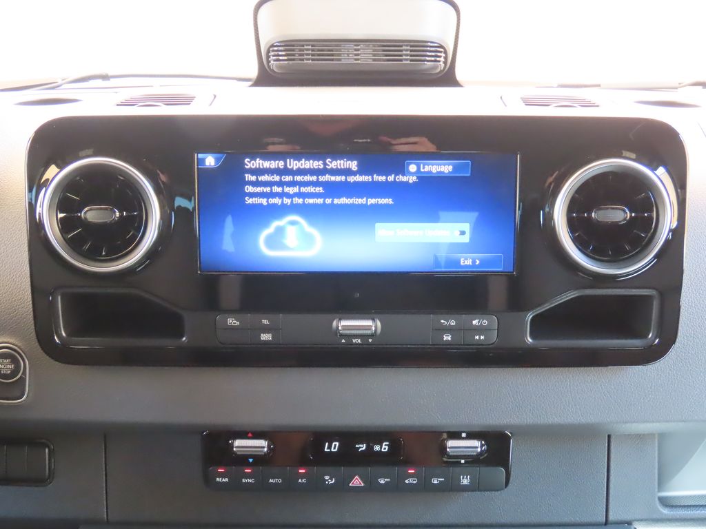 2025 Mercedes-Benz Sprinter 2500 14