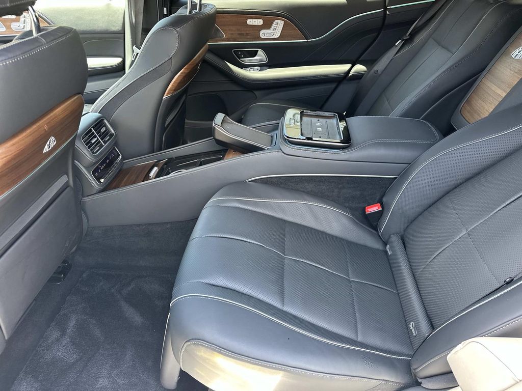 Thumbnail: 2023 Mercedes-Benz GLS - 15