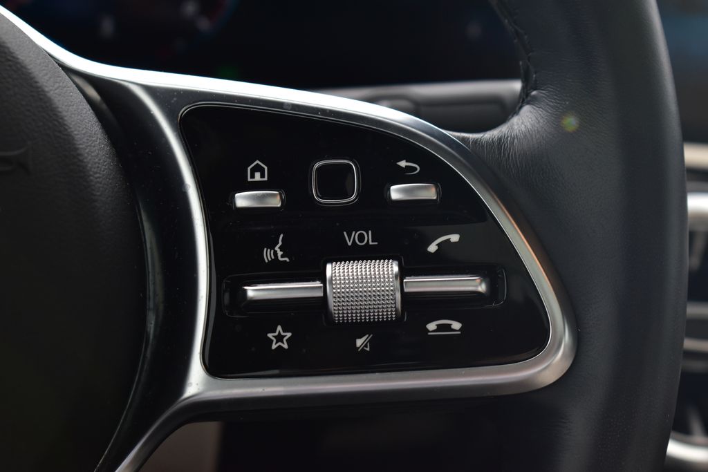 Thumbnail: 2023 Mercedes-Benz CLA - 17