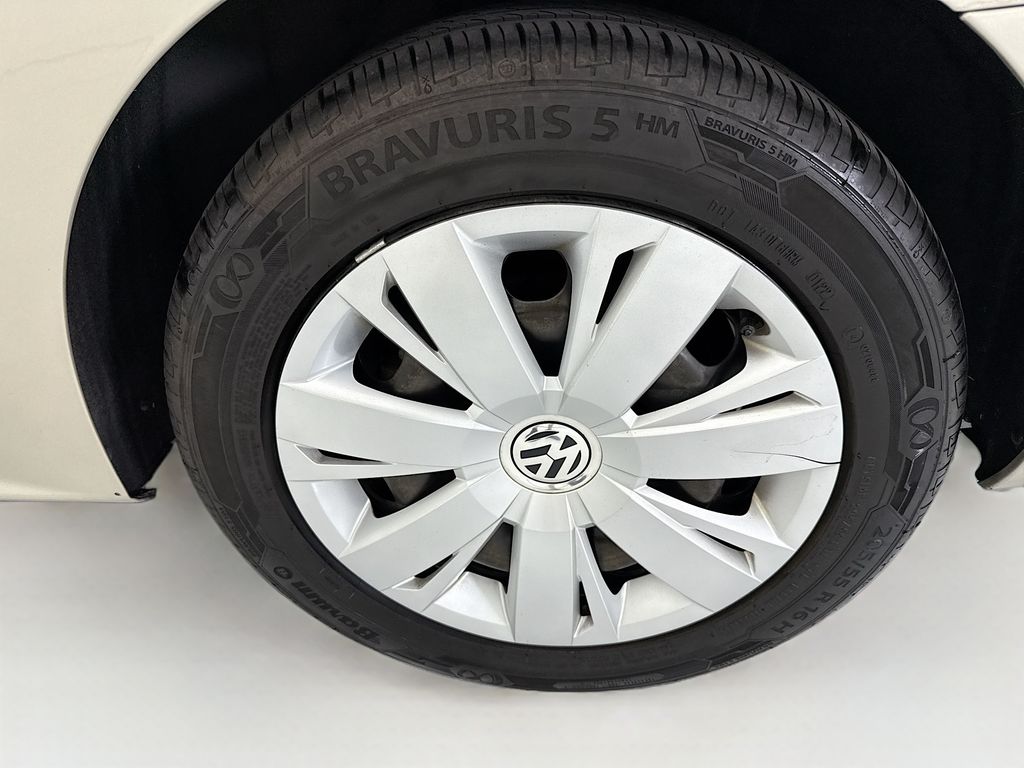 Thumbnail: 2014 Volkswagen Jetta - 26