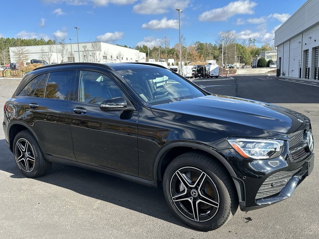 2022 Mercedes-Benz GLC GLC 300 2