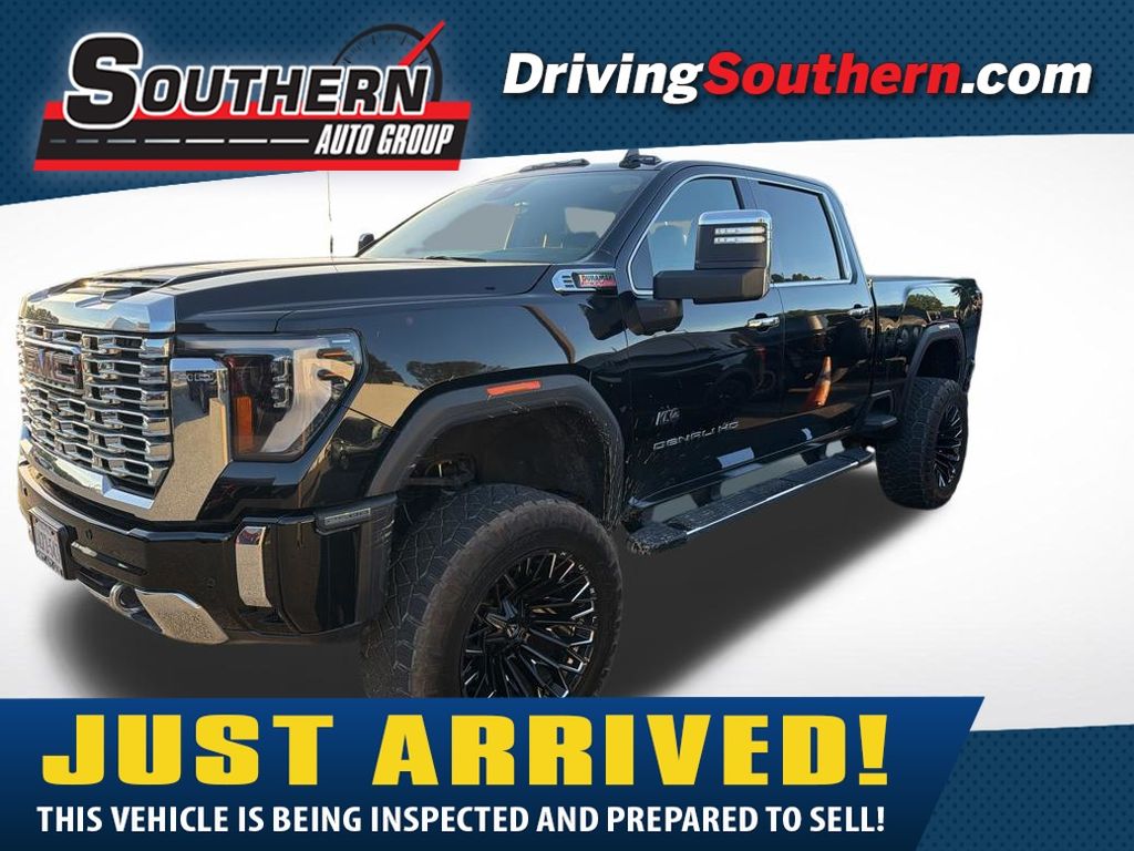 Onyx Black 2025 GMC Sierra 2500HD Denali Crew Cab 4WD Pickup Truck Four-Wheel Drive Automatic