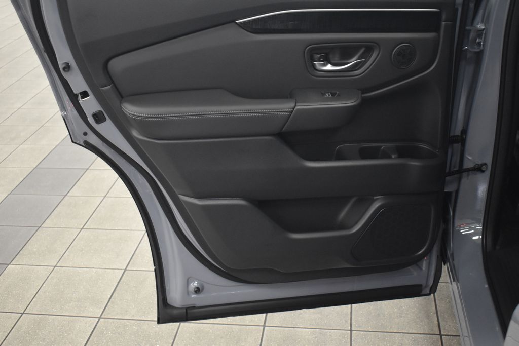 2025 Honda Pilot Elite 23