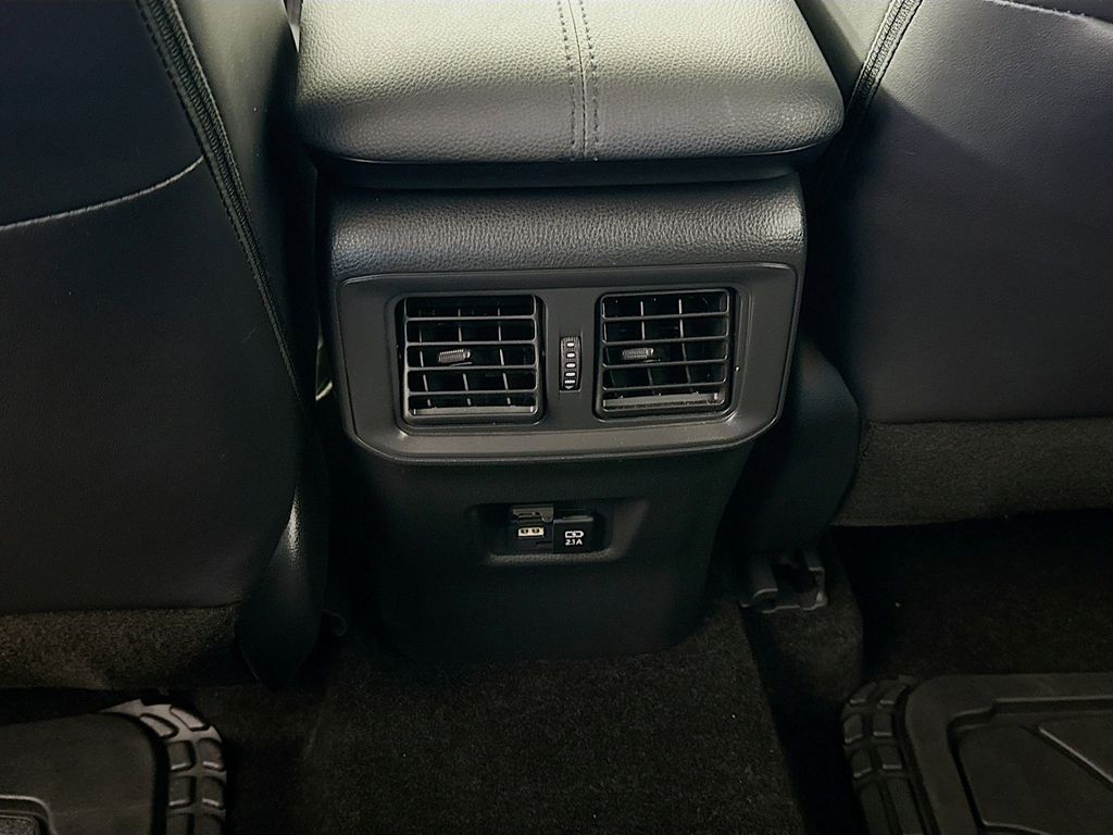 Thumbnail: 2021 Toyota RAV4 - 26