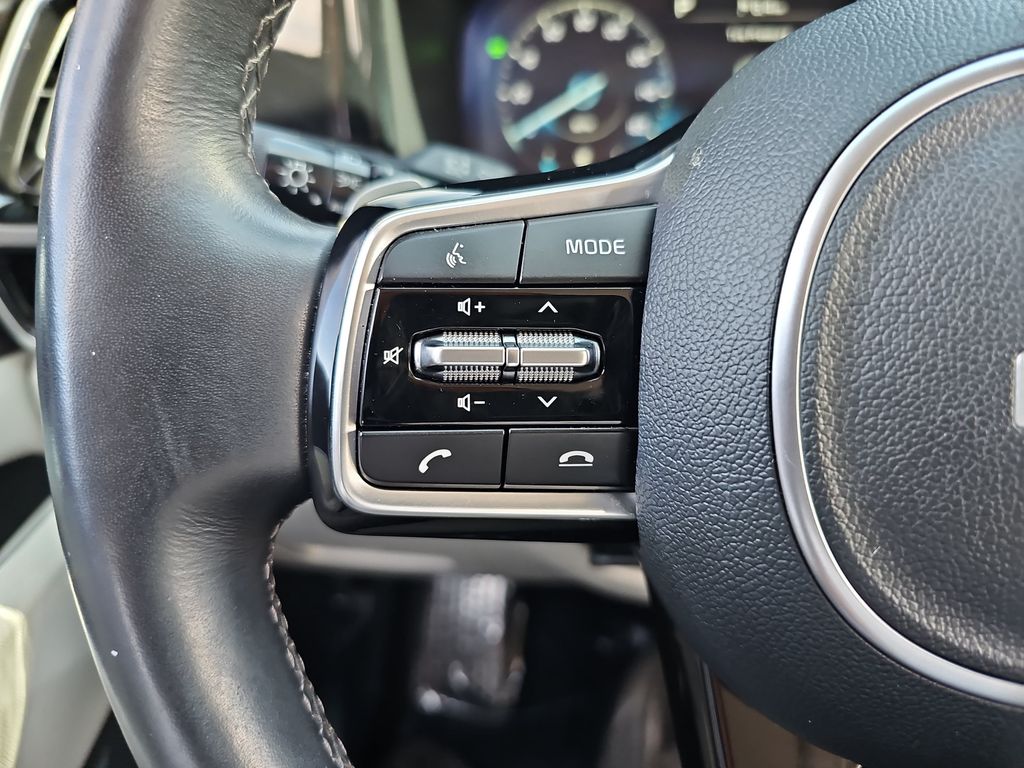 Used 2023 Kia Sorento Hybrid SUV