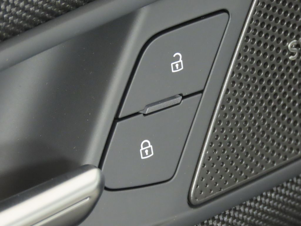 Thumbnail: 2026 Audi Q3 - 30