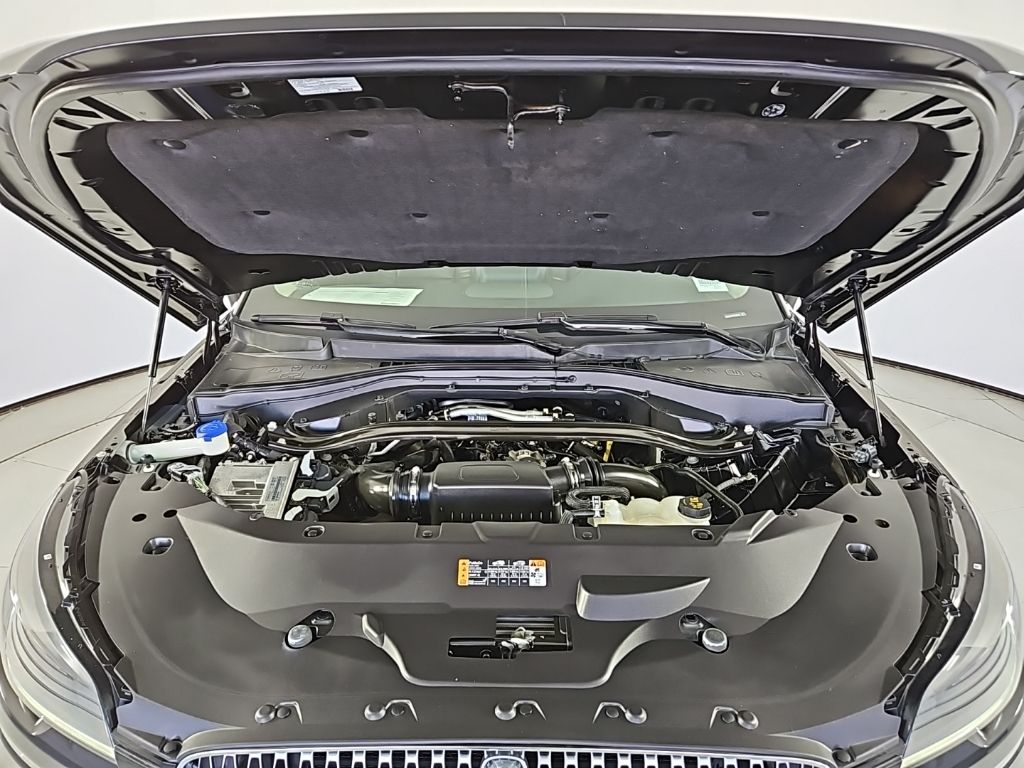 Thumbnail: 2023 Lincoln Aviator - 6