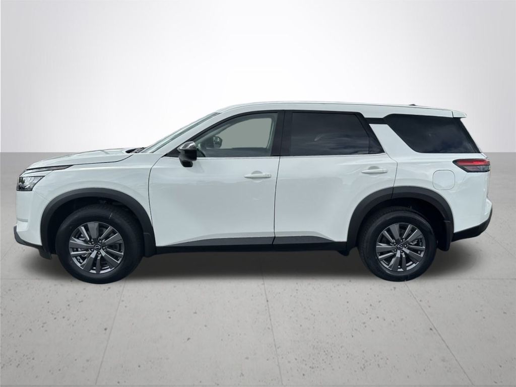 2025 Nissan Pathfinder S